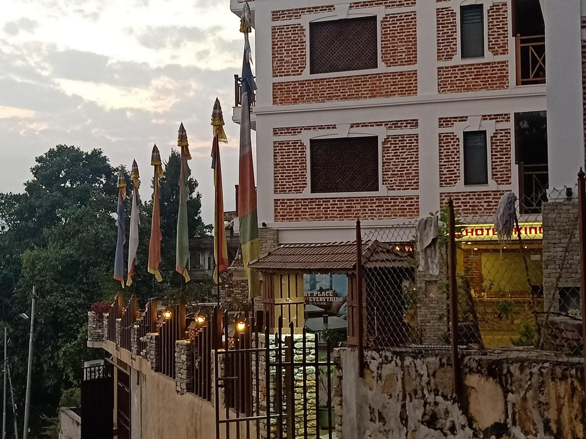 Hotel Kings Pokhara Exterior photo