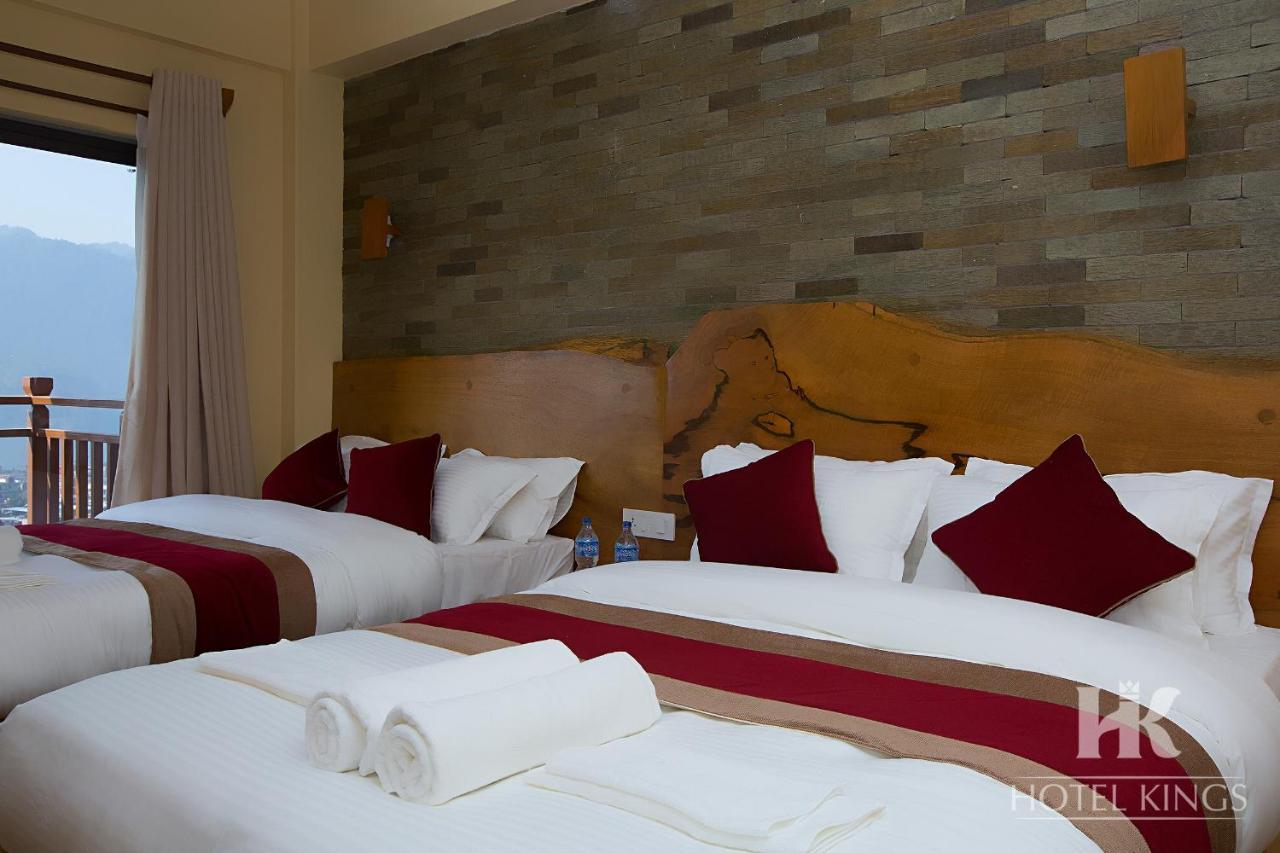 Hotel Kings Pokhara Exterior photo