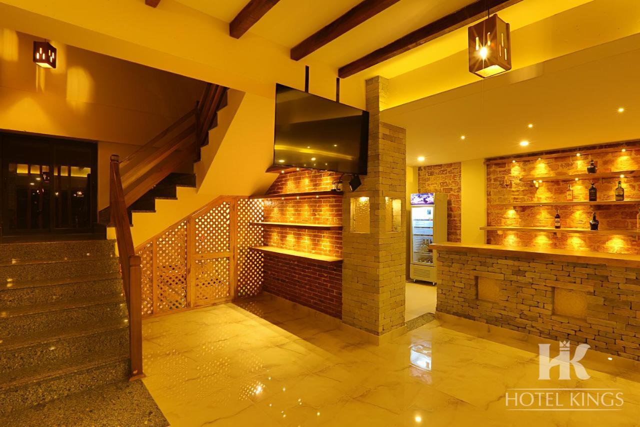 Hotel Kings Pokhara Exterior photo