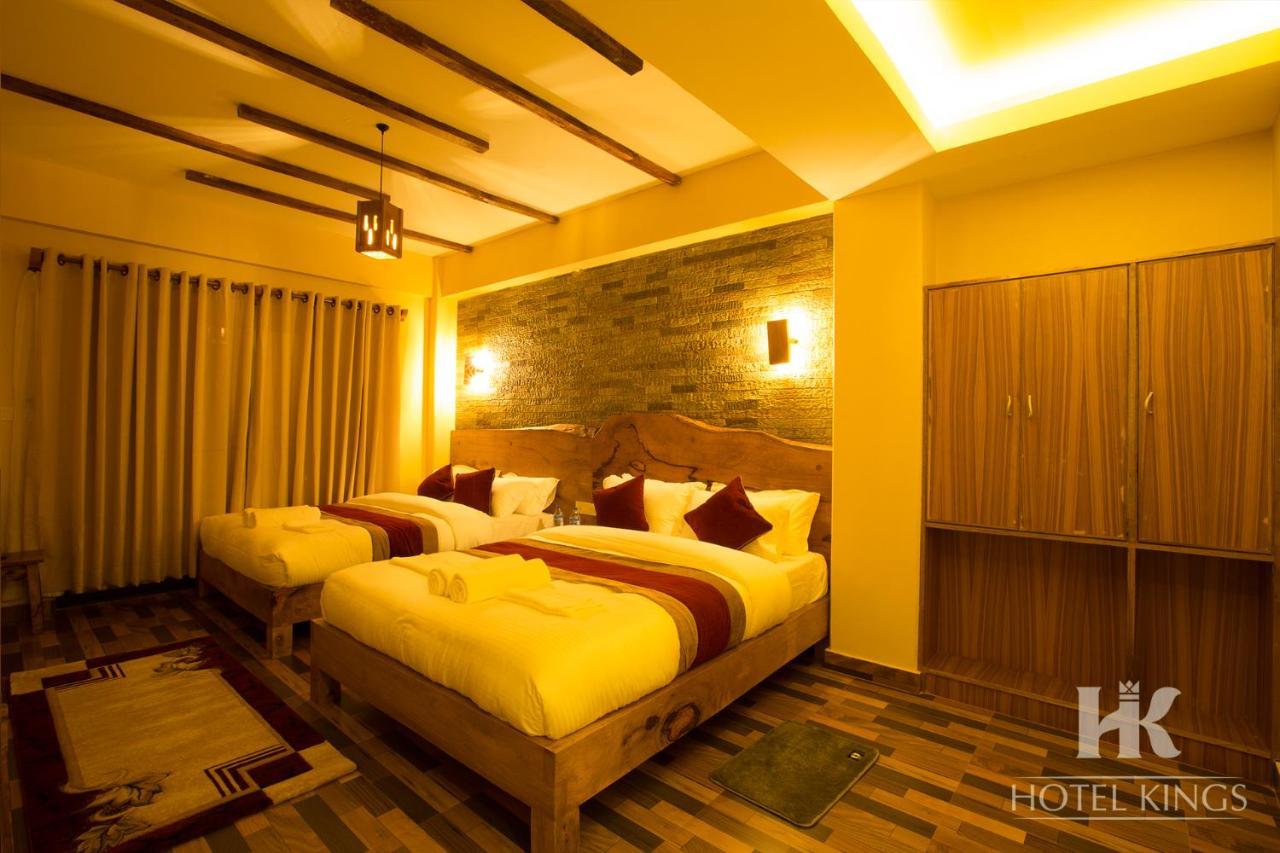 Hotel Kings Pokhara Exterior photo
